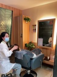 -丝客富脱发养发头皮馆