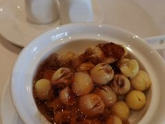 莲子炖桃胶-景月阁空中食府(希尔顿酒店)