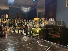 -龙虾酒吧扒房(宁波香格里拉店)