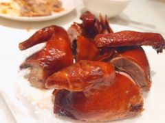 玻璃脆皮乳鸽皇-新雅粤菜馆(南京东路店)