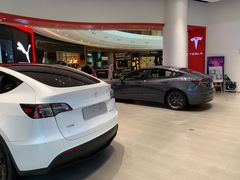 -TESLA 特斯拉(广州天环广场体验店)