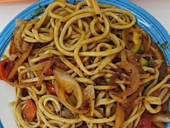 -陆元丰·兰州纯汤牛肉面(自强西路店)