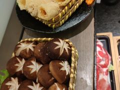 -湊湊火锅·茶憩(打浦桥日月光店)