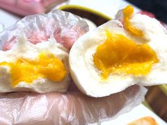 软棉香滑流沙包-广州酒家(文昌总店)