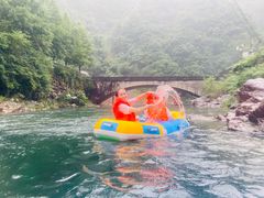 -安吉龙王山峡谷漂流