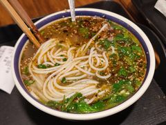 -云阿蛮云南生烫牛肉米线(奉贤路店)