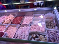 -周良天山牛杂城(天山路总店)