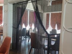 -荣誉国际酒店-云顶旋转餐厅