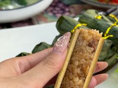 -刘姐啤酒鱼民族演艺餐厅(西街总店)
