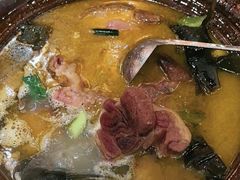 -帅巴人舅母子腊蹄民俗村