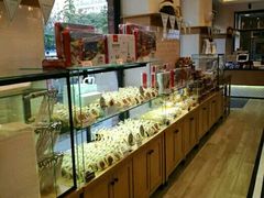 面包甜点陈列柜-味多美蛋糕(古城店)