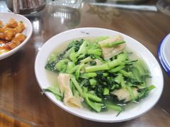 -芦茨金富饭庄·25年老字号·专做稻草鸡