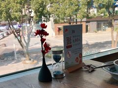 -蜜桃餐厅·伴山(湖滨商业街店)