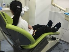 -岳辰齿科(浦东长泰店)