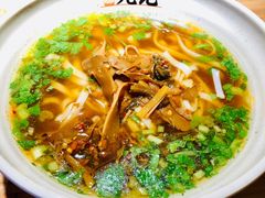 原汤酸辣米粉-湘人龙记老长沙米粉(华普国际大厦店)