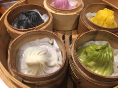 清新五彩小笼包-龍堂蟹黄小笼包(万家丽店)
