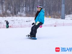 -中旅松花湖滑雪场