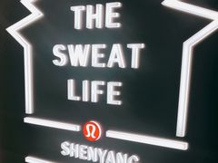 -lululemon(万象城店)