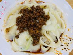 牛肉脆臊刀削面-华兴街自力面店