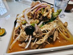-伊带伊路新疆美食府(呼家楼店)