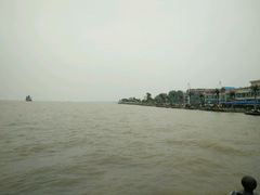 -湖州太湖旅游度假区-月亮广场