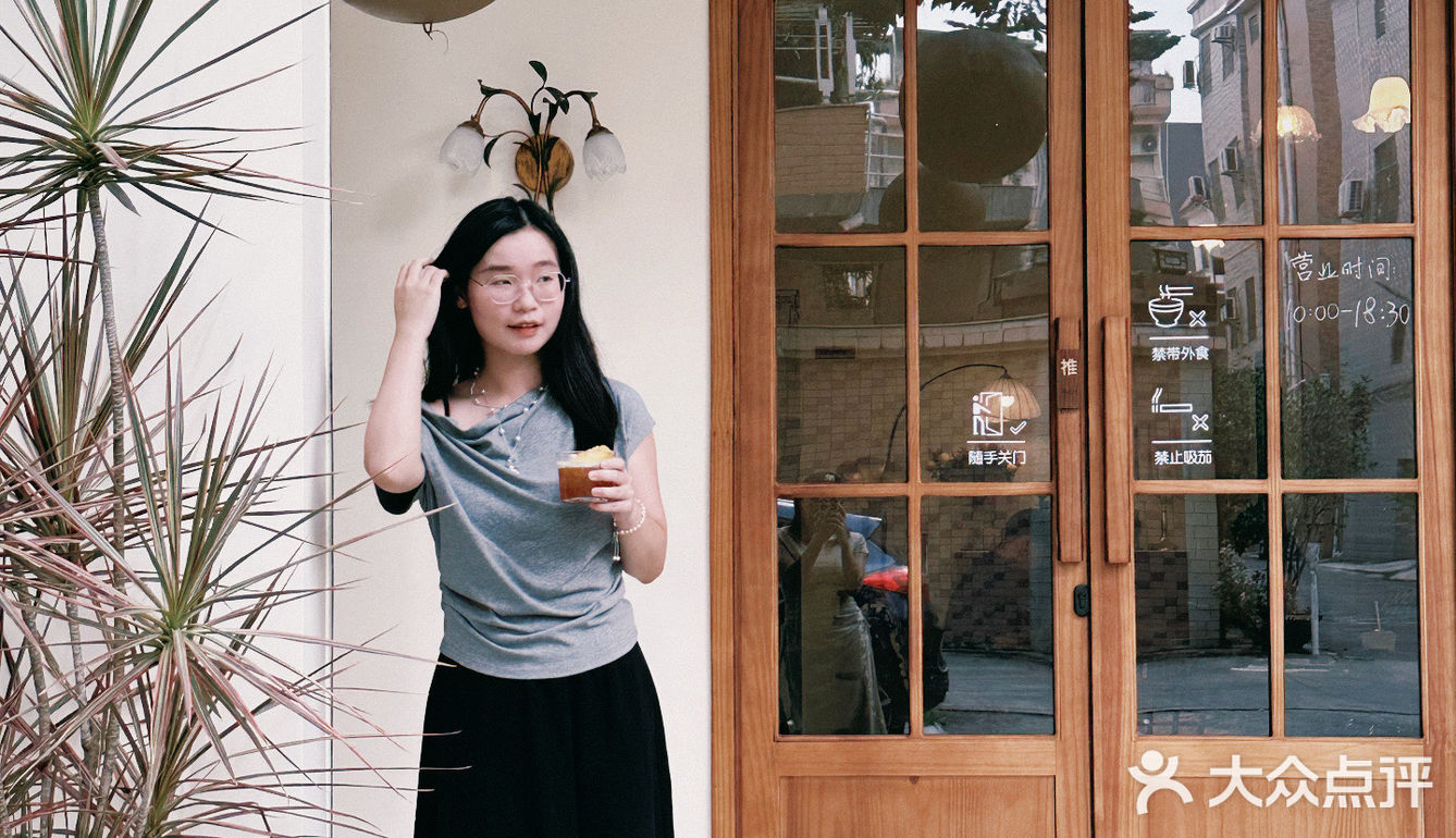 顺德新店| 一首周柏豪的歌配一杯啡🎹
