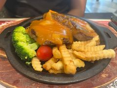 -香港新发烧腊茶餐厅(书城店)