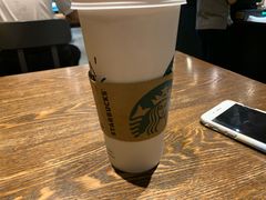 -星巴克臻选(南京金茂览秀城店)