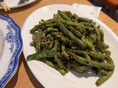 -渝信川菜 · 川味家常菜(财富购物中心店)
