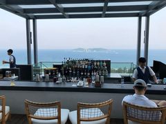 -瑰丽酒店·海吧·天际下午茶·现场DJ·天台酒吧