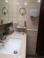 -YooMee优美智能科技美肤机构