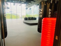 -Z&B Fitness Studio·Gym(前滩L+PLAZA店)
