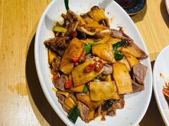 -关东小磨东北菜(上海长风大悦城店)