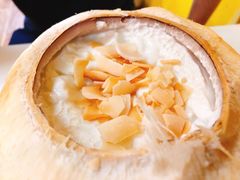 -志龙皇冠吃货椰子铺