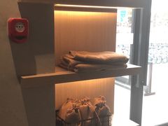 -瑞幸咖啡(巴黎春天陕西路店)