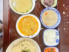 -百年老字号·观振兴蟹黄面·三虾面·苏式面(观前街富仁坊巷店)