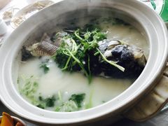 -天乐农家鱼头王(天目湖店)