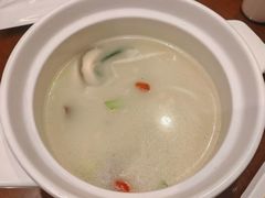 -赶海部落海鲜城(海阳路店)