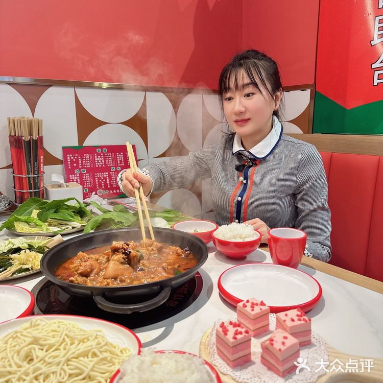 沈阳新晋排队王，禧蹄家猪蹄火锅你值得拥有