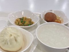 -浦东图书馆读者餐厅