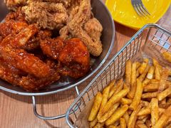 -BHC炸鸡(明洞总店)