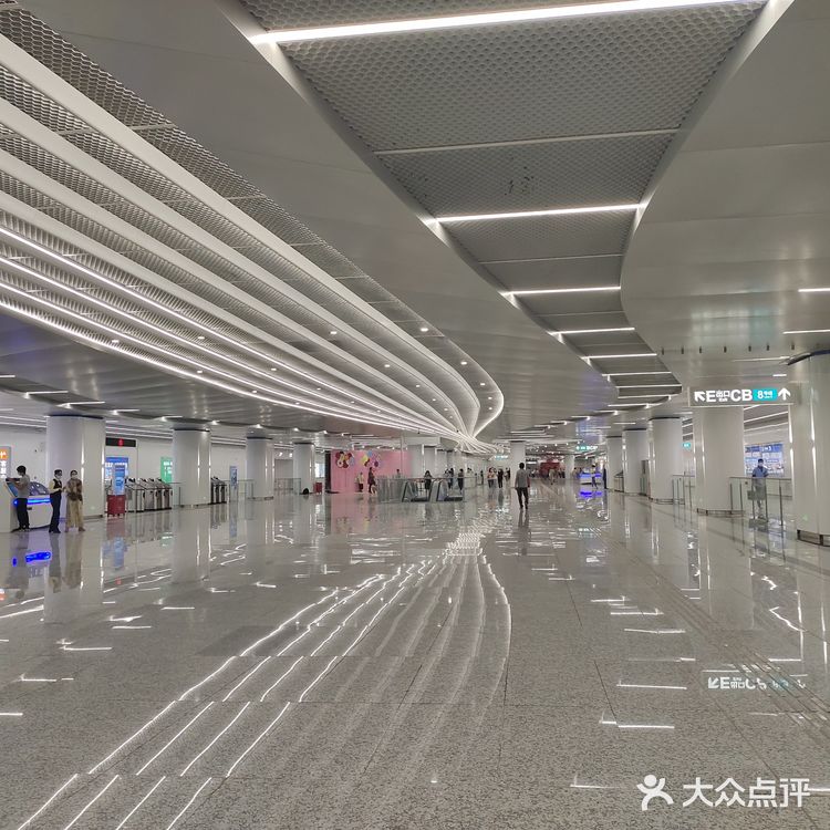 地铁18号线第二天各个换乘站体验实录