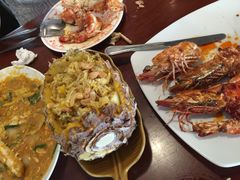 -Dang restaurant (patong phuket)