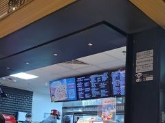 -达美乐比萨(红山店)