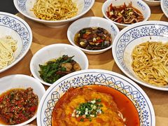 -李与白包子铺(桐梓林店)