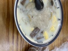 -鸭小妹鸭血粉丝(老门东店)