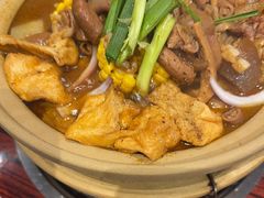 -沙胆彪炭炉牛杂煲(上海日月光广场店)