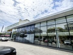 -上海宝信宝马4S店