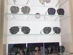 -明月眼镜(三坝店)
