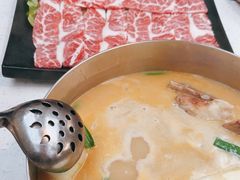 -肥仔文澳门猪骨煲(南京西路店)